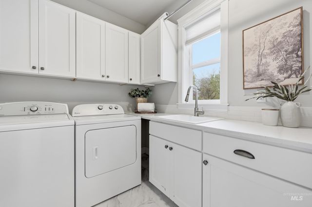 2002 S Hilton, Boise, ID 83705