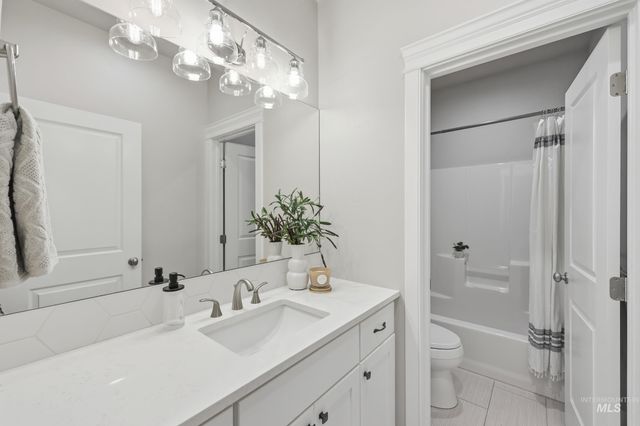 2002 S Hilton, Boise, ID 83705