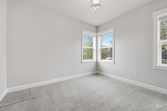 2002 S Hilton, Boise, ID 83705