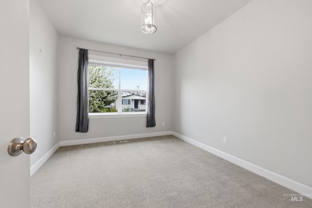 2002 S Hilton, Boise, ID 83705