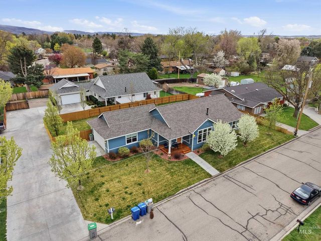 2002 S Hilton, Boise, ID 83705