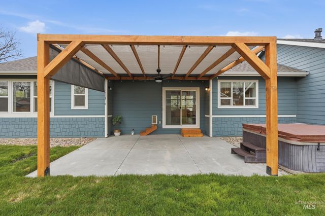 2002 S Hilton, Boise, ID 83705