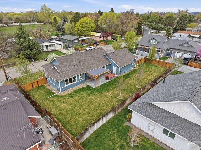 2002 S Hilton, Boise, ID 83705