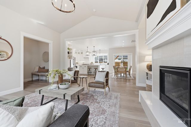 2002 S Hilton, Boise, ID 83705