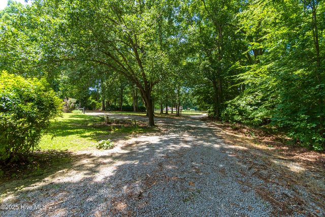3173 Bakers School Road, Scotland Neck, NC 27874