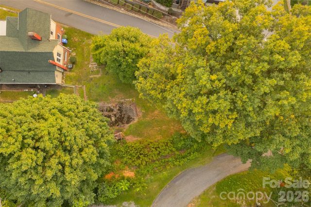 474 College Street, Asheville, NC 28801