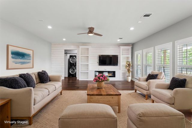 610 S Shady Lane, Shoreacres, TX 77571