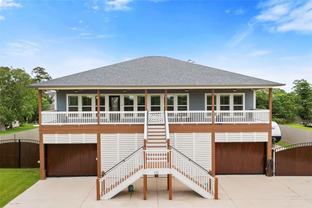 610 S Shady Lane, Shoreacres, TX 77571