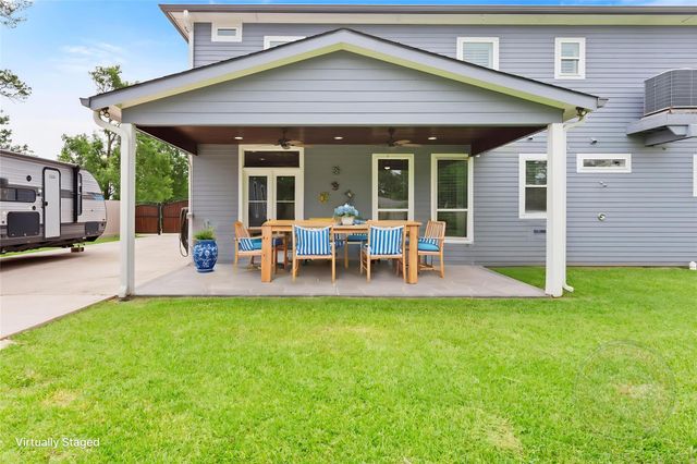 610 S Shady Lane, Shoreacres, TX 77571