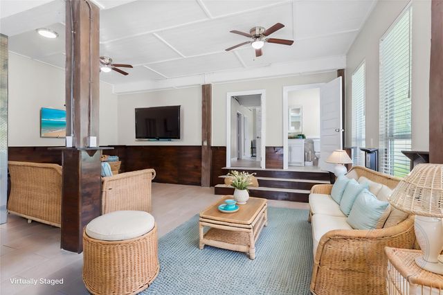 610 S Shady Lane, Shoreacres, TX 77571