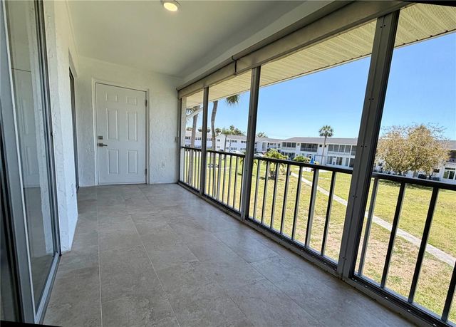 102 46TH AVENUE TERRACE W 403, Bradenton, FL 34207