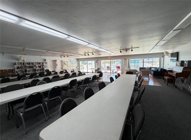 102 46TH AVENUE TERRACE W 403, Bradenton, FL 34207