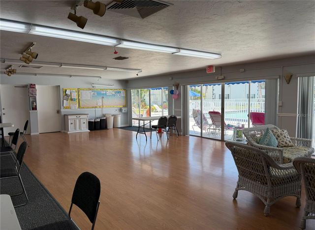 102 46TH AVENUE TERRACE W 403, Bradenton, FL 34207