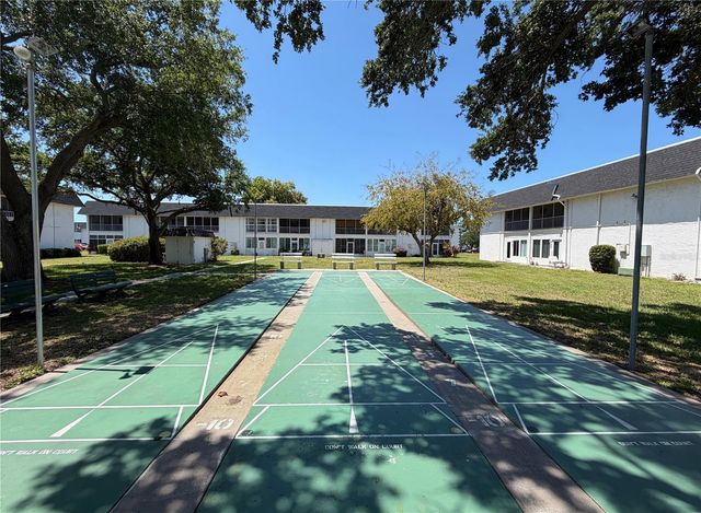 102 46TH AVENUE TERRACE W 403, Bradenton, FL 34207