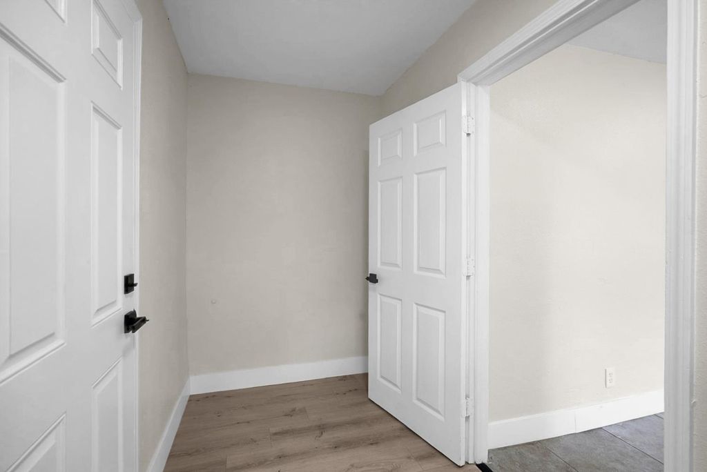 Image 11 of property listing at 736 S Modesto, Stockton, CA 95203