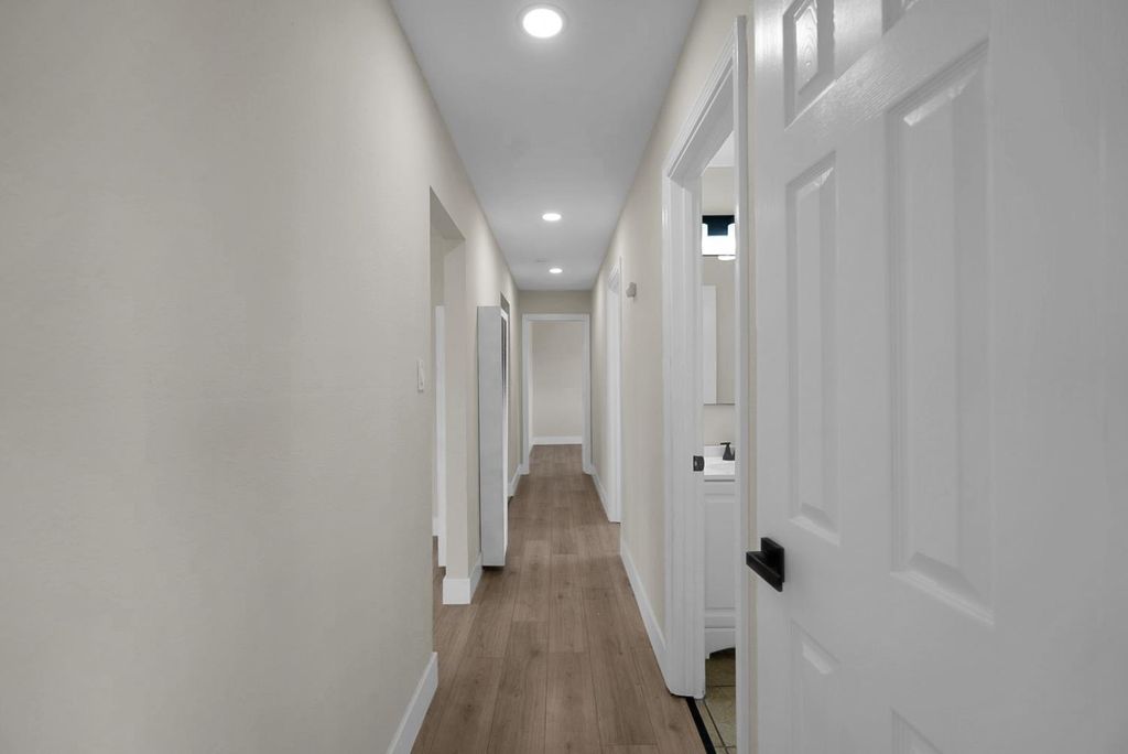 Image 5 of property listing at 736 S Modesto, Stockton, CA 95203
