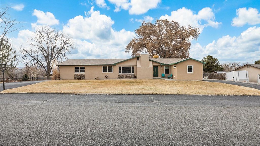 697 Glen Caro Drive, Grand Junction, CO 81505