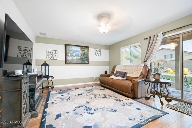 6419 W BRILES Road, Phoenix, AZ 85083