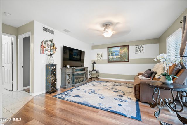 6419 W BRILES Road, Phoenix, AZ 85083