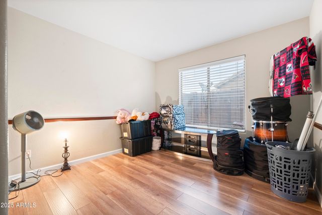 6419 W BRILES Road, Phoenix, AZ 85083