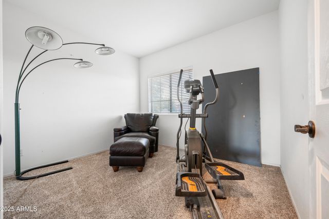 6419 W BRILES Road, Phoenix, AZ 85083