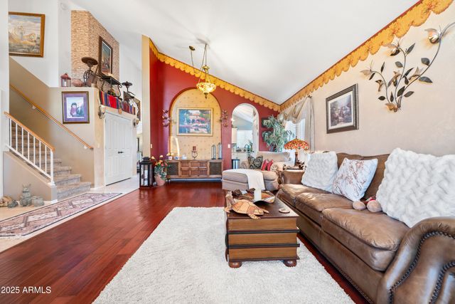 6419 W BRILES Road, Phoenix, AZ 85083