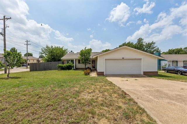 830 Douglas Drive, Norman, OK 73069