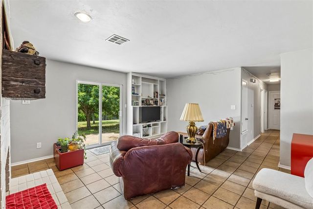 830 Douglas Drive, Norman, OK 73069