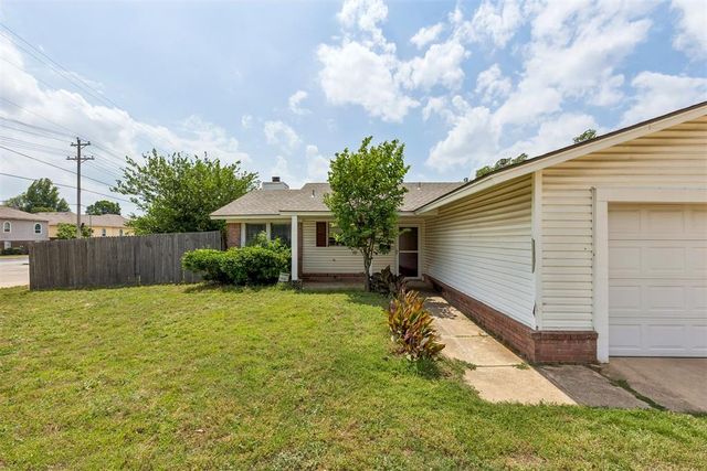 830 Douglas Drive, Norman, OK 73069