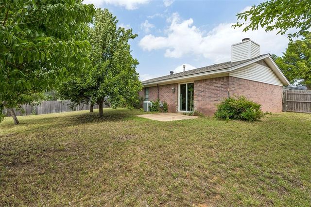 830 Douglas Drive, Norman, OK 73069