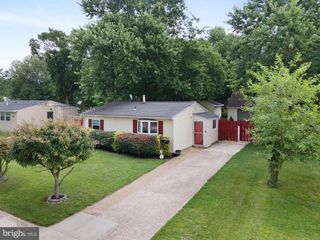 215 GLEN RD, Glen Burnie, MD 21060