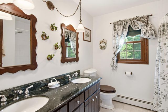 1 Gaul Road N, Setauket, NY 11733