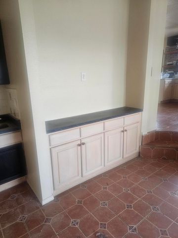 6444 Saint Josephs Avenue NW, Albuquerque, NM 87120