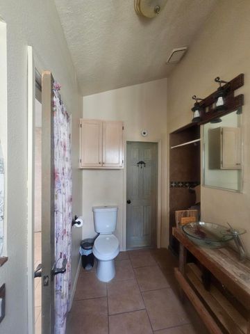 6444 Saint Josephs Avenue NW, Albuquerque, NM 87120
