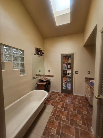 6444 Saint Josephs Avenue NW, Albuquerque, NM 87120