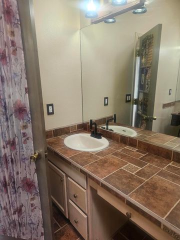 6444 Saint Josephs Avenue NW, Albuquerque, NM 87120
