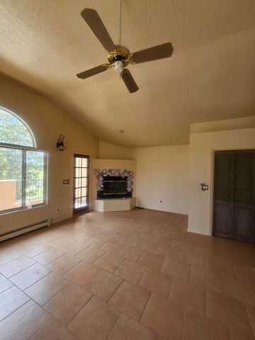 6444 Saint Josephs Avenue NW, Albuquerque, NM 87120