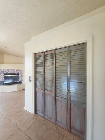 6444 Saint Josephs Avenue NW, Albuquerque, NM 87120