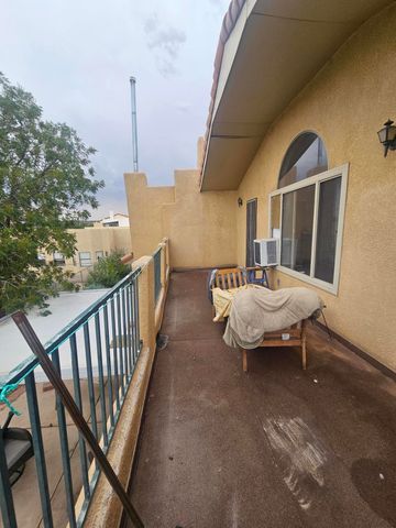 6444 Saint Josephs Avenue NW, Albuquerque, NM 87120