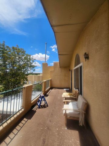 6444 Saint Josephs Avenue NW, Albuquerque, NM 87120
