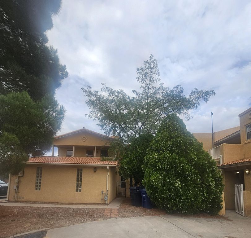 6444 Saint Josephs Avenue NW, Albuquerque, NM 87120