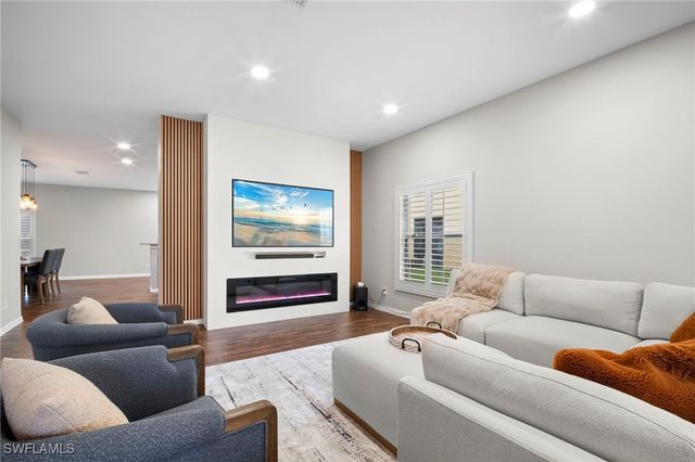 13328 Little Gem CIR, Fort Myers, FL 33913