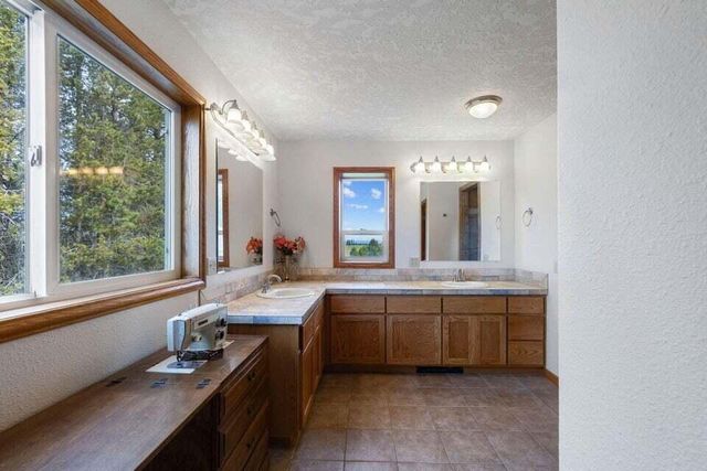 50450 Highway 31, La Pine, OR 97739