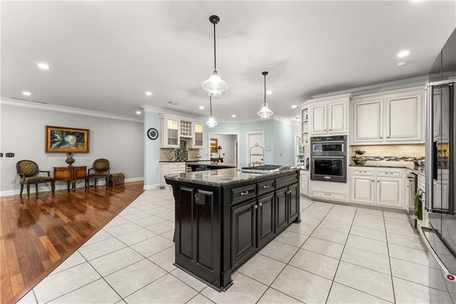 715 Antrim Glen Road, Hoschton, GA 30548