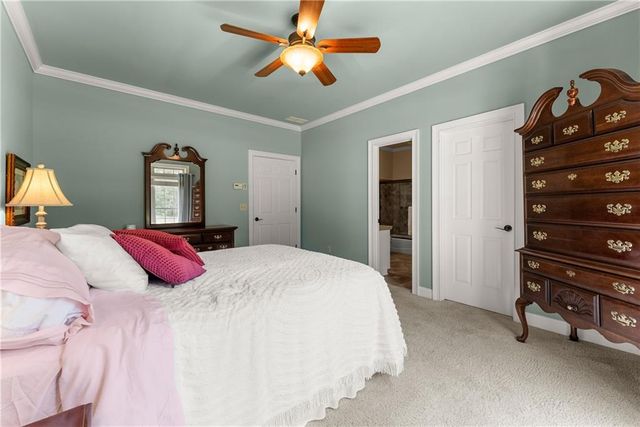 715 Antrim Glen Road, Hoschton, GA 30548