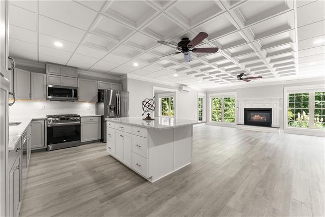 715 Antrim Glen Road, Hoschton, GA 30548