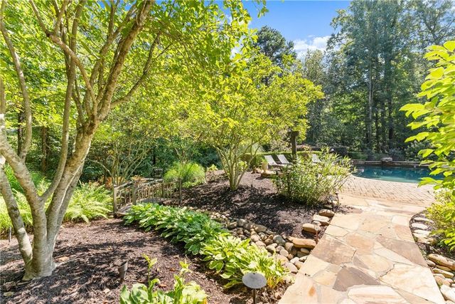 715 Antrim Glen Road, Hoschton, GA 30548