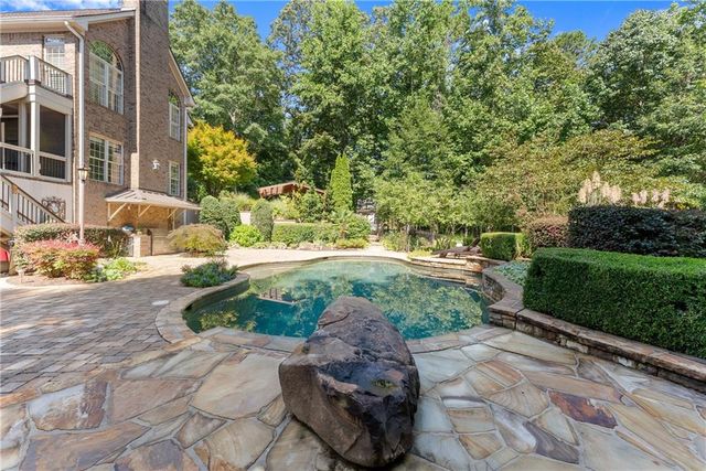 715 Antrim Glen Road, Hoschton, GA 30548