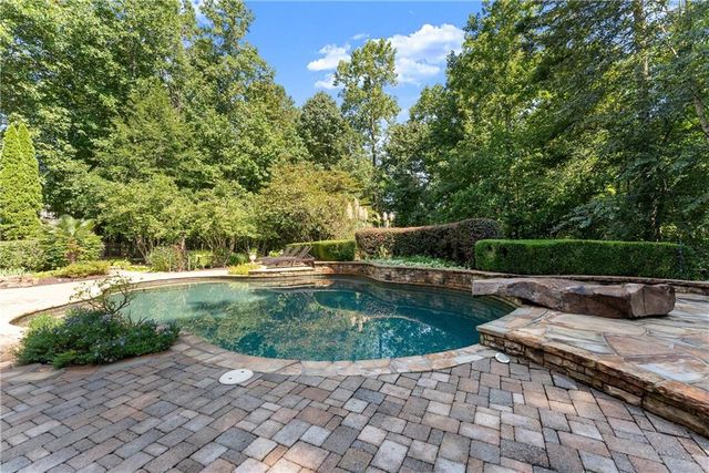 715 Antrim Glen Road, Hoschton, GA 30548