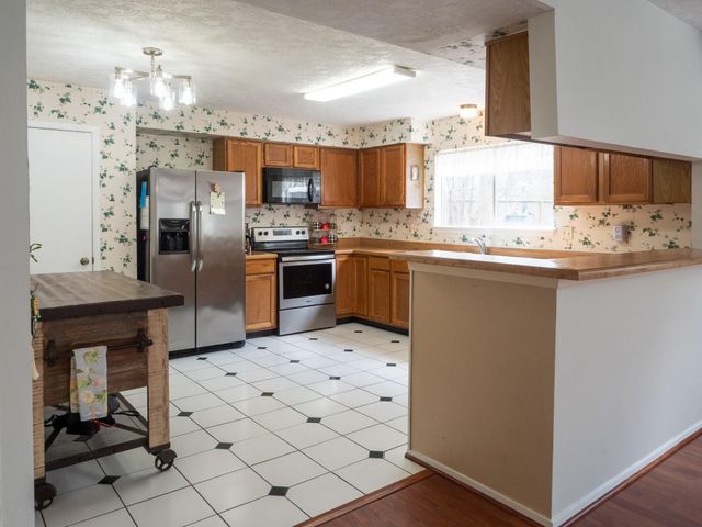 4835 Ingleside Court, Spring, TX 77388